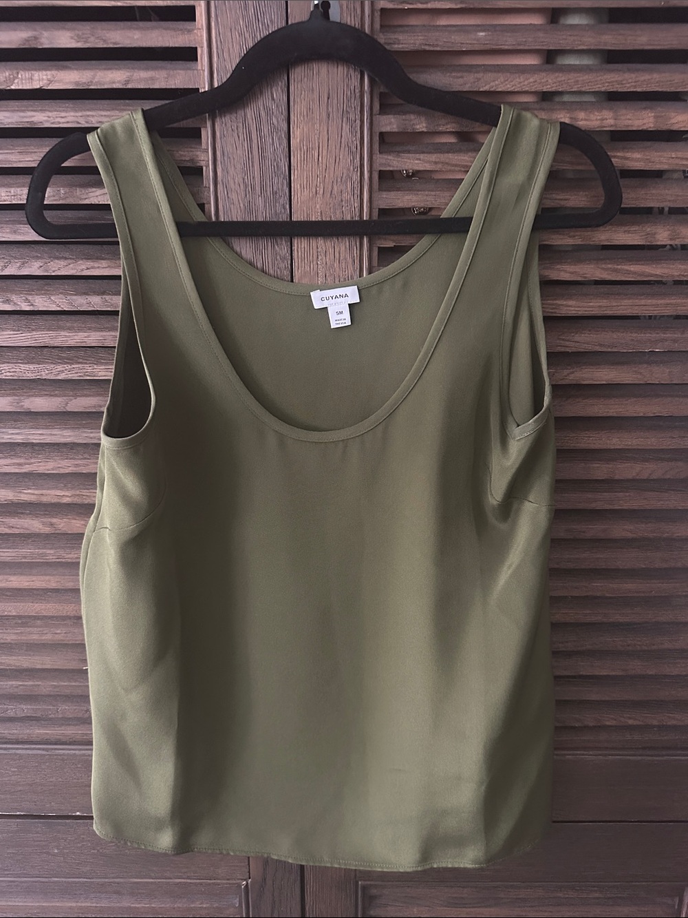 Cuyana Olive Scoop Neck Silk-Cotton Camisole